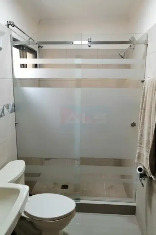 Diseños Arenados en Vidrio para Ducha