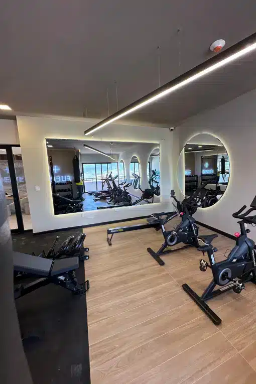 espejo-gimnasio-vidrieria-aluminios-del-sur-1