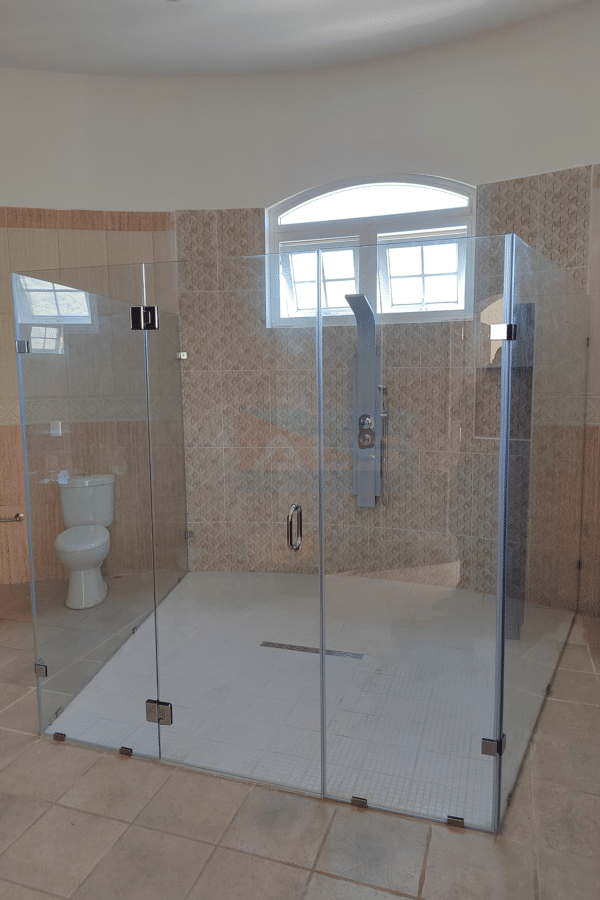 puertas-cristal-abatible-vidrieria-aluminios-del-sur-10