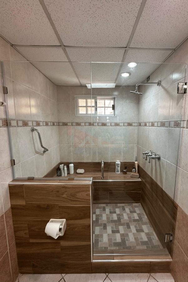 puertas-cristal-abatible-vidrieria-aluminios-del-sur-9