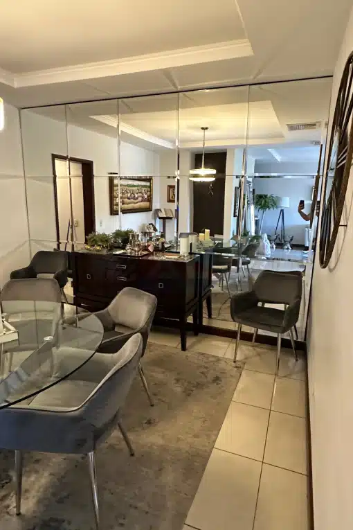 revestimiento-pared-espejo-vidrieria-aluminios-del-sur