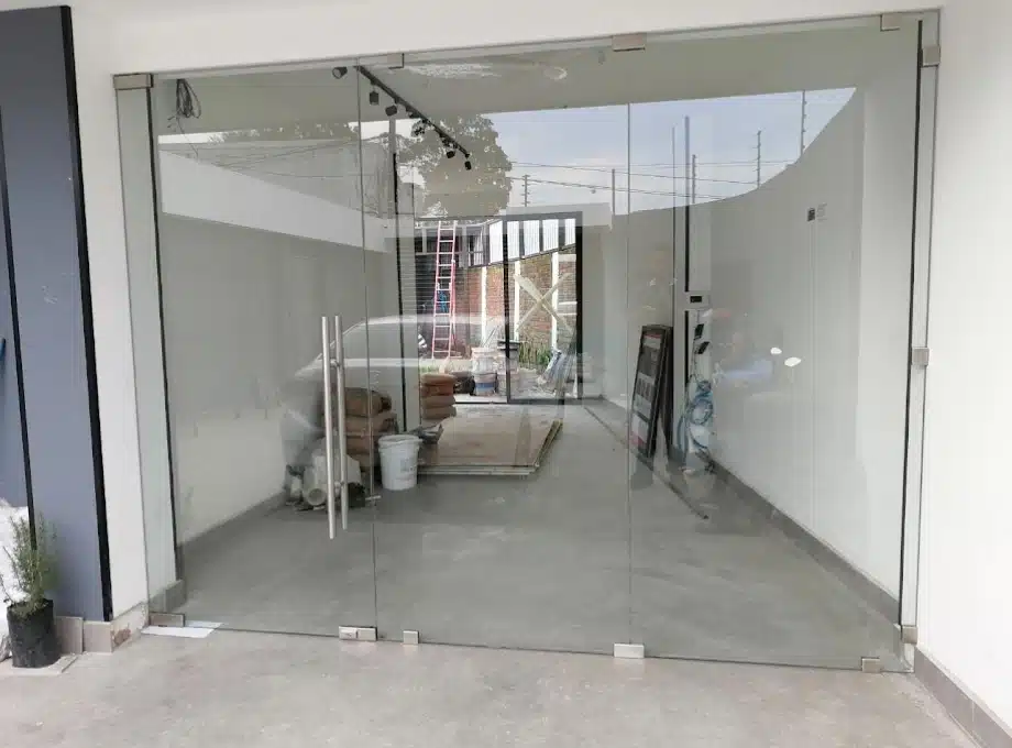fachadas-vidrieria-aluminios-del-sur-danli