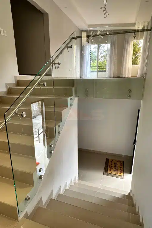 barandal-vidrio-templado-vidrieria-aluminios-del-sur