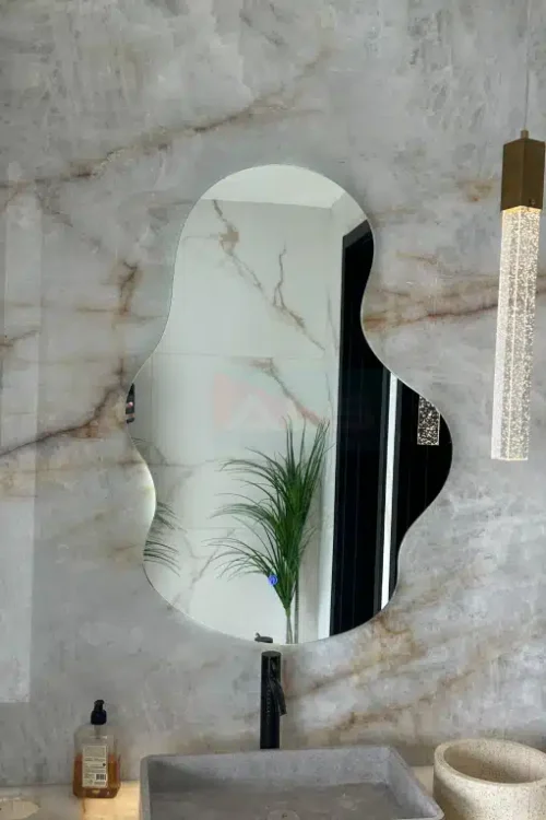 Espejo con Forma Irregular Touch