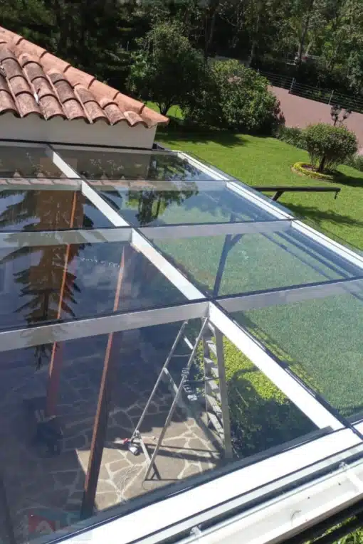 pergola-vidrio-vidrieria-aluminios-del-sur