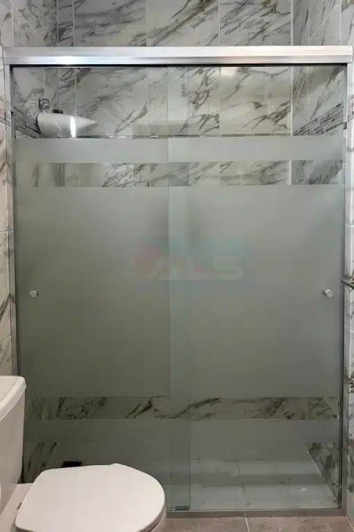 sistema-corredizo-dos-hojas-vidrio-arenado-ducha-vidrieria-aluminios-del-sur